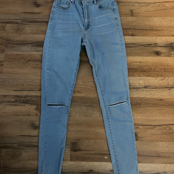 Bullhead Women's Light Blue Skinny Jeans - Picture 2 of 5